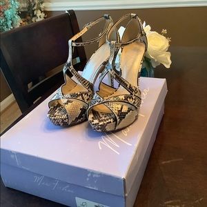 Marc Fisher platform heels- sanda, natural snake